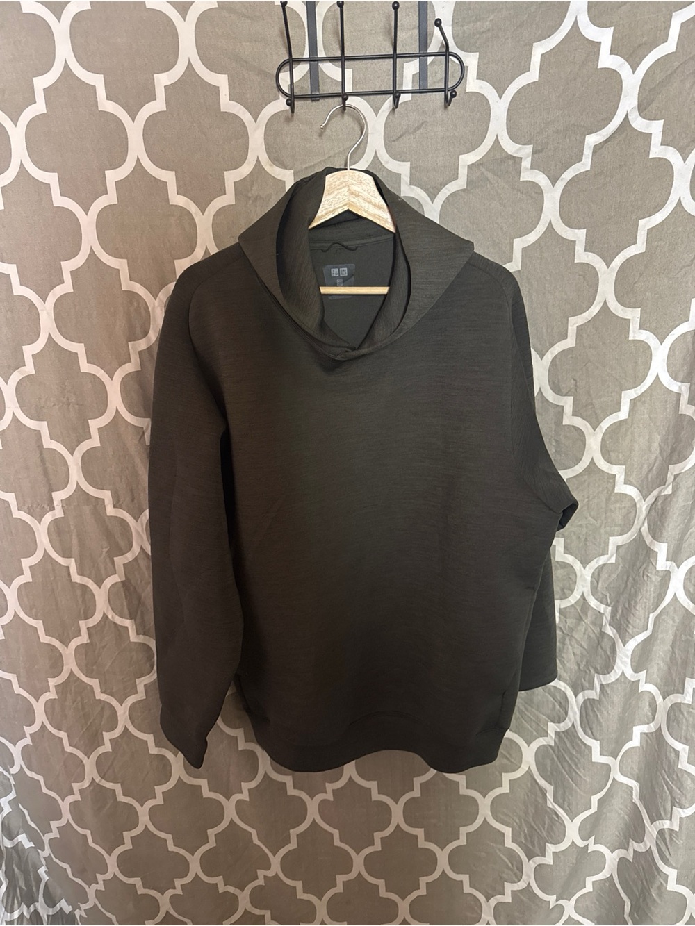 Uniqlo Dry Sec Olive Green Funnel Cowl Neck Hoodie Pullover Men's XL